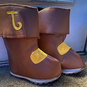 Dress up pirate boot cover